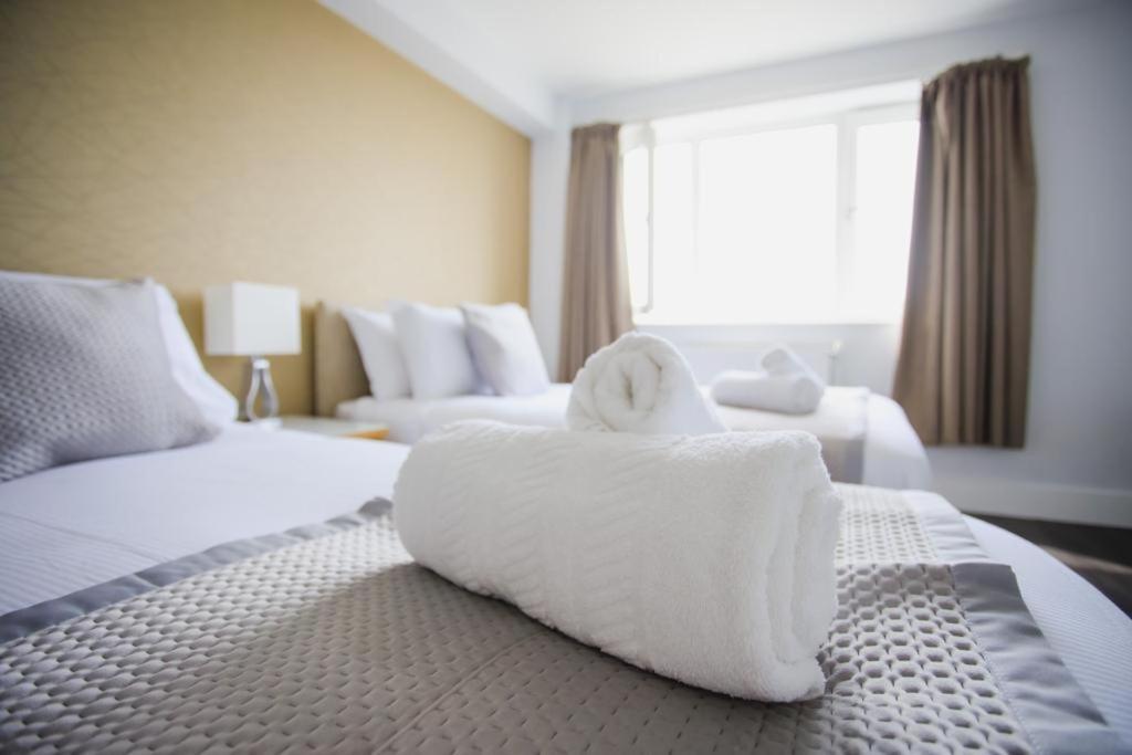 Penthouse At Chelsea Cloisters Hotel ลอนดอน ภายนอก รูปภาพ