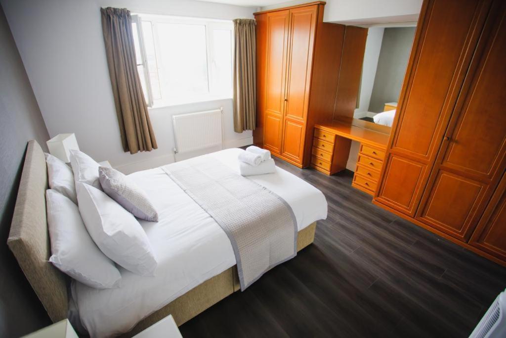 Penthouse At Chelsea Cloisters Hotel ลอนดอน ภายนอก รูปภาพ