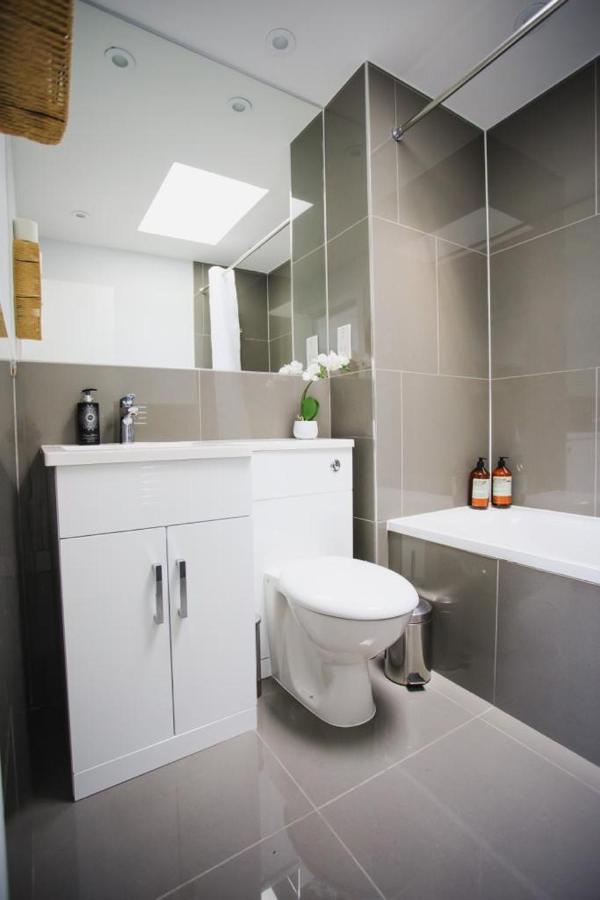 Penthouse At Chelsea Cloisters Hotel ลอนดอน ภายนอก รูปภาพ