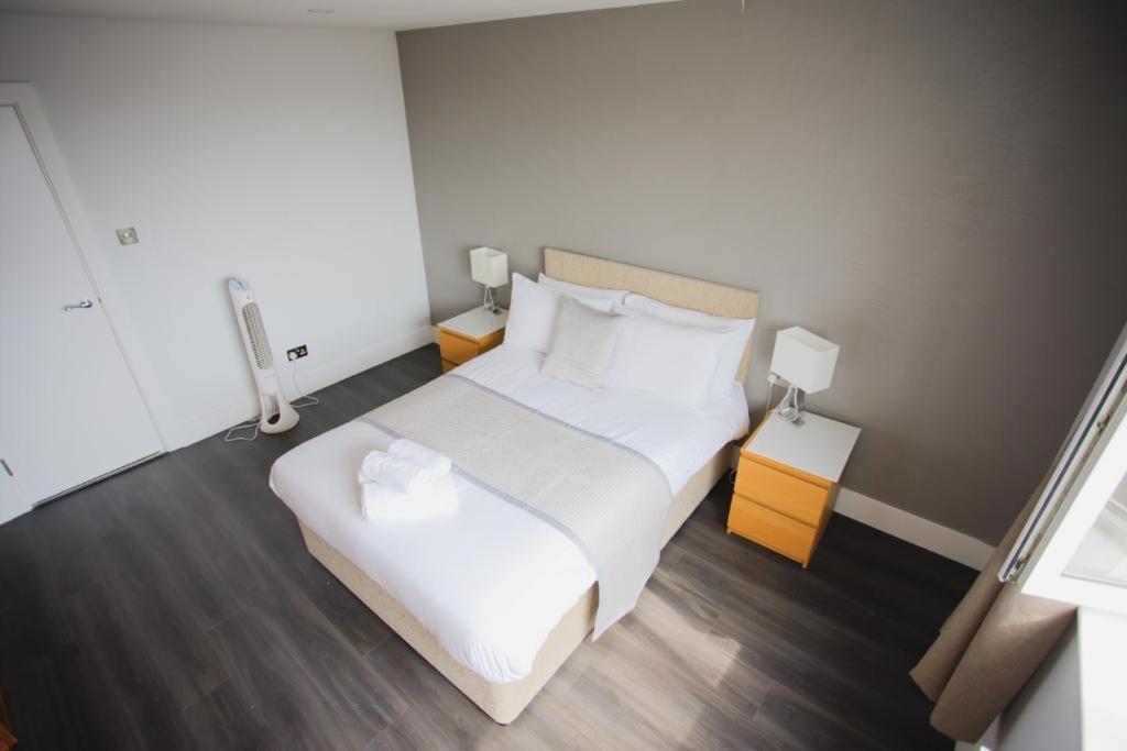 Penthouse At Chelsea Cloisters Hotel ลอนดอน ภายนอก รูปภาพ