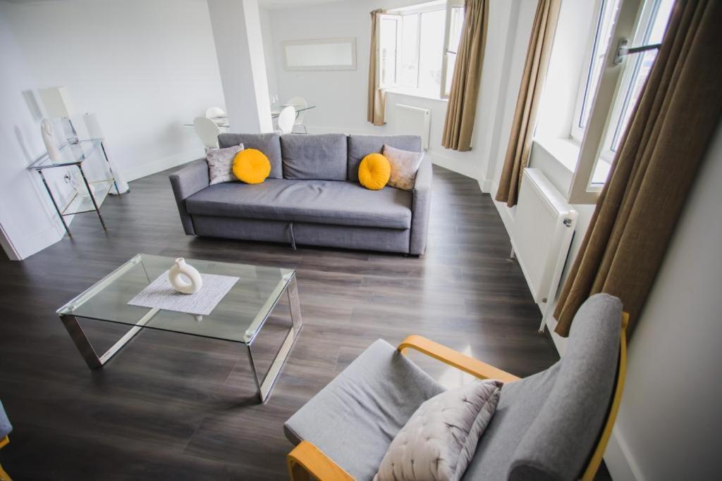 Penthouse At Chelsea Cloisters Hotel ลอนดอน ภายนอก รูปภาพ